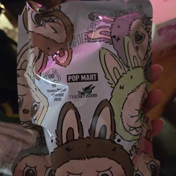 Labubu Popmart Seasame Bean Macaron - Picture 4 of 7